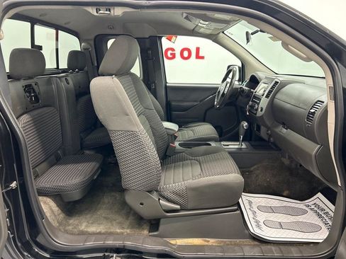 Used 2017 Nissan Frontier SV RWD image 23