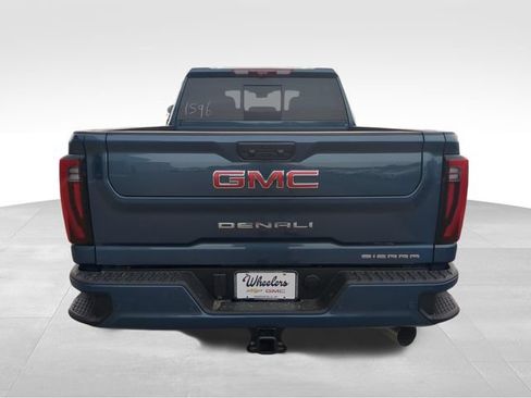 New 2026 GMC Sierra 2500 Denali w/ Denali Reserve Package AWD/4WD image 4