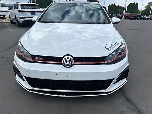 Used 2021 Volkswagen GTI SE FWD image 8