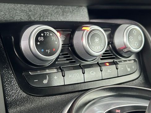 Used 2012 Audi R8 V10 image 17