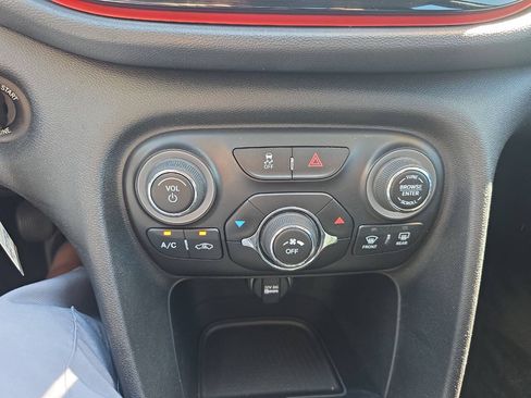 Used 2014 Dodge Dart SXT FWD image 16