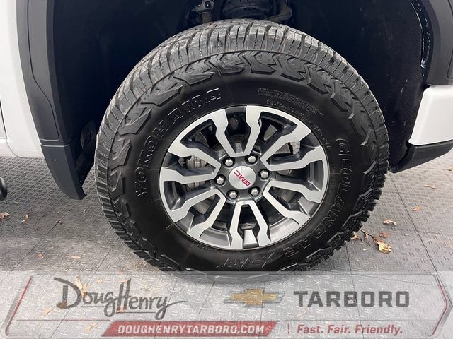 Used 2023 GMC Sierra 1500 AT4 w/ Technology Package AWD/4WD image 18