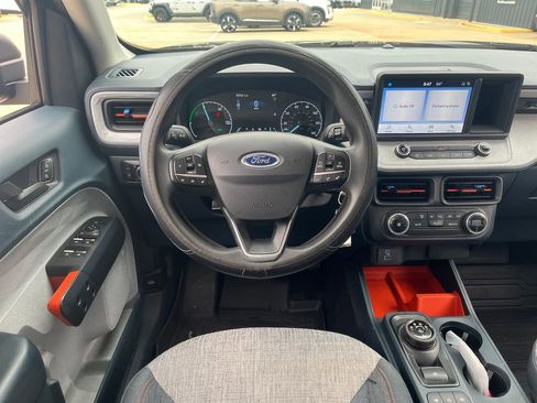 Used 2022 Ford Maverick XLT FWD image 17