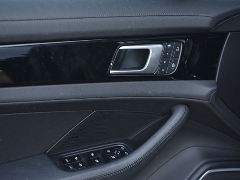 Certified 2023 Porsche Panamera image 14