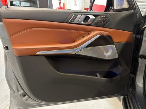 Used 2023 BMW X7 xDrive40i w/ Executive Package image 14