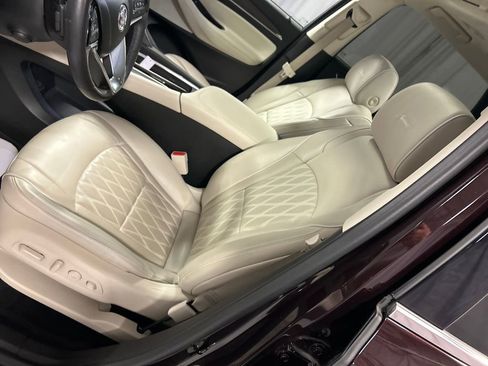 Used 2023 Buick Enclave Avenir w/ Avenir Technology Package image 12