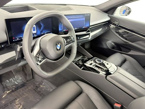 Used 2026 BMW 530i xDrive AWD/4WD image 11