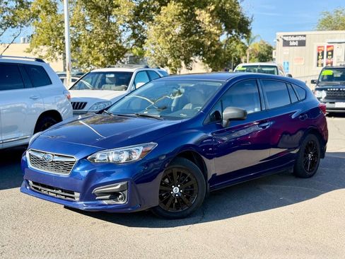Used 2017 Subaru Impreza 2.0i image 3