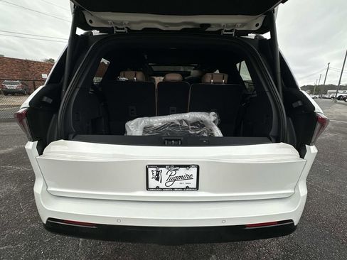 New 2026 Lincoln Navigator Black Label image 19