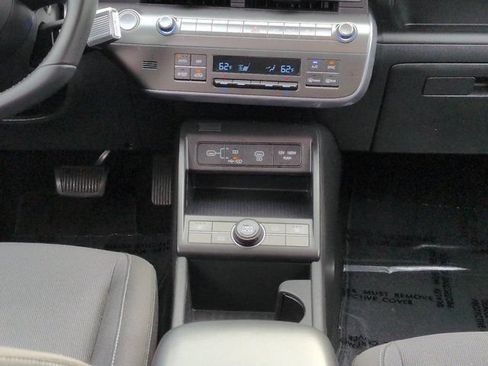 Used 2024 Hyundai Kona SEL FWD image 19