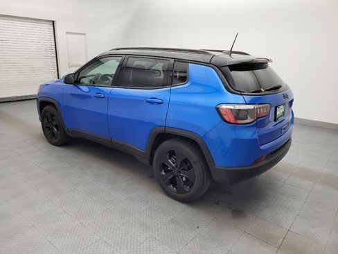 Used 2021 Jeep Compass Latitude FWD image 3