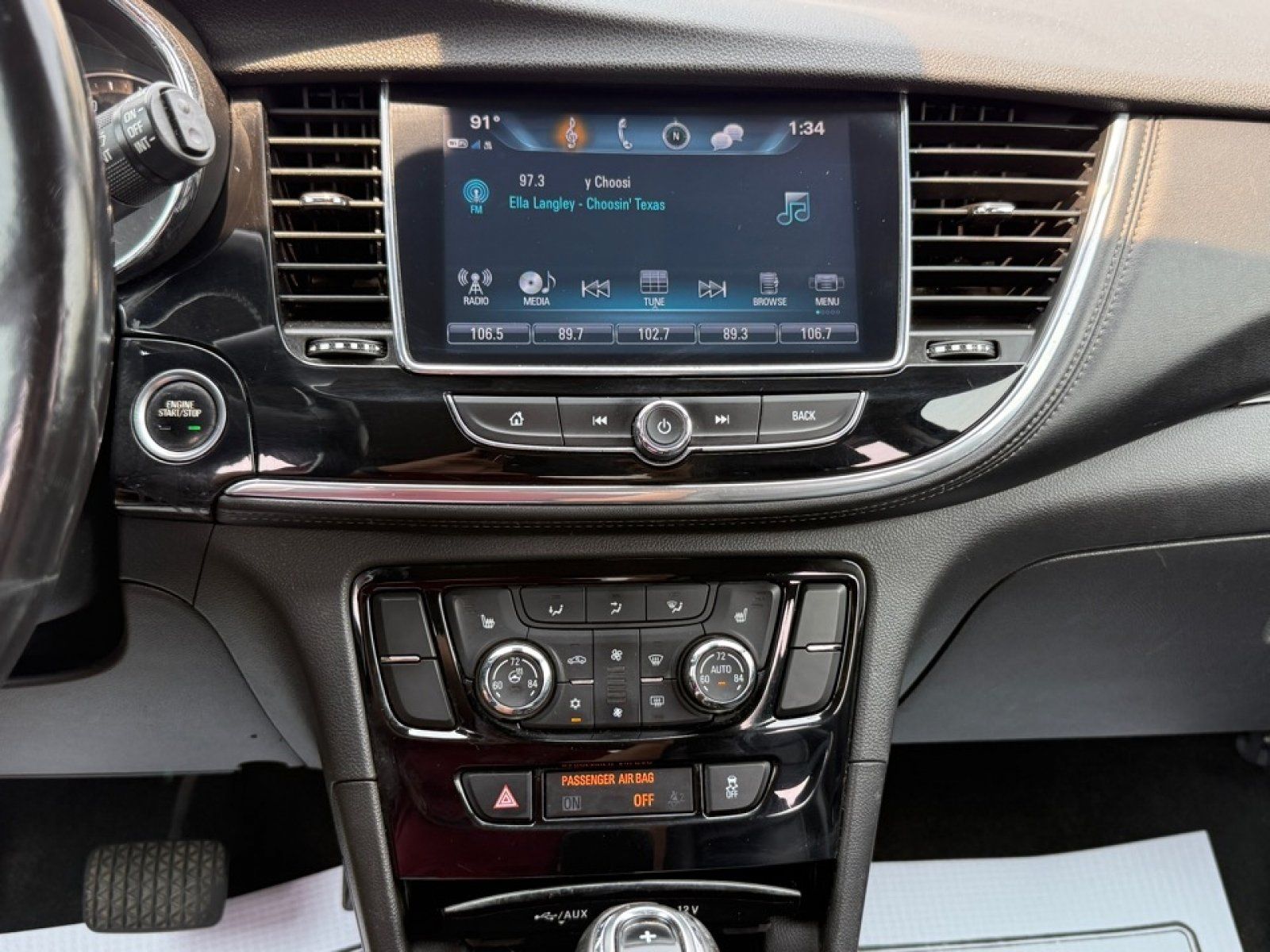 Used 2020 Buick Encore Essence FWD image 12