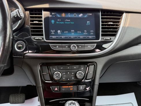 Used 2020 Buick Encore Essence FWD image 12