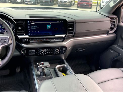 Used 2024 Chevrolet Silverado 1500 LTZ w/ LTZ Convenience Package II image 6