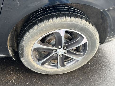 Used 2020 Buick Enclave Essence w/ Sport Touring Edition image 36