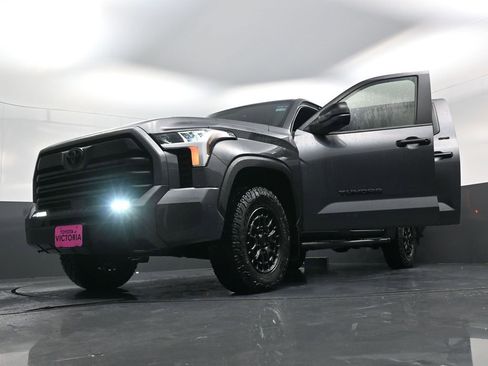Used 2025 Toyota Tundra SR5 AWD/4WD image 27