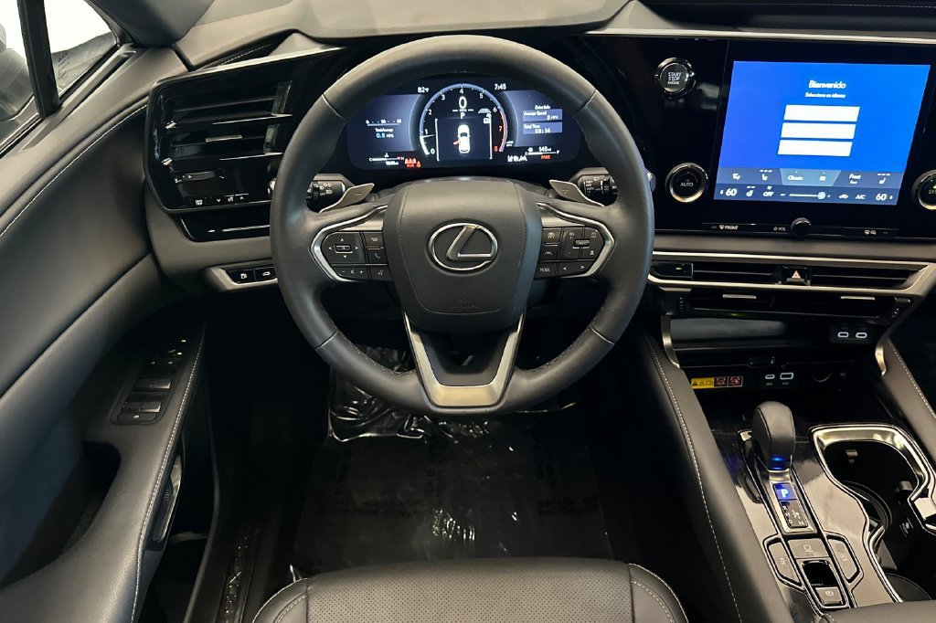 Certified 2025 Lexus RX 350 FWD w/ Accessory Package image 14