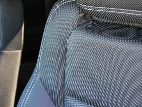 Used 2023 Nissan Frontier SV w/ Technology Package image 24