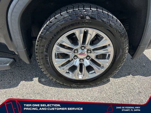 Used 2023 GMC Sierra 1500 Denali w/ Technology Package AWD/4WD image 9
