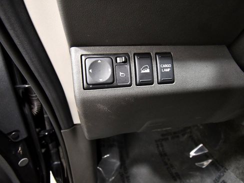 Used 2017 Nissan Frontier SV w/ SV Value Truck Package image 17