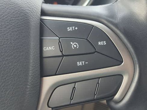 Certified 2021 Jeep Grand Cherokee Limited AWD/4WD image 26