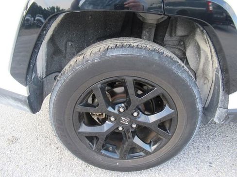Used 2024 Toyota RAV4 LE FWD image 5