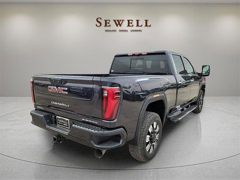 New 2026 GMC Sierra 2500 Denali w/ Denali Reserve Package image 5