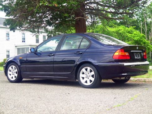 Used 2005 BMW 325i Sedan RWD image 3