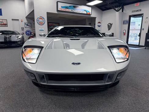 Used 2005 Ford GT image 28