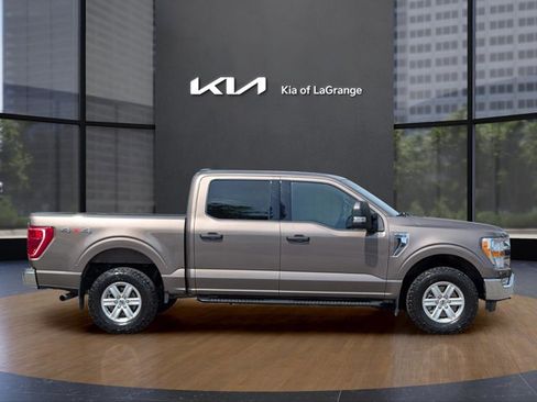 Used 2022 Ford F150 XLT w/ Equipment Group 301A Mid image 7