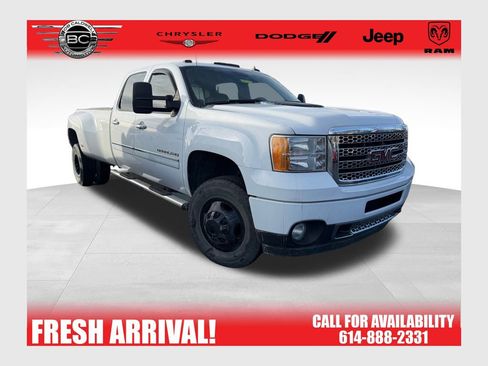 Used 2011 GMC Sierra 3500 Denali image 1