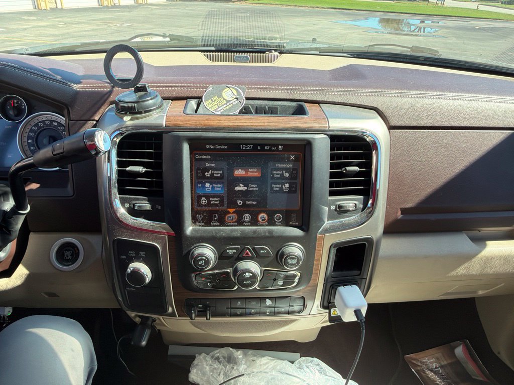 Used 2013 RAM 2500 Laramie w/ Cold Weather Group AWD/4WD image 9