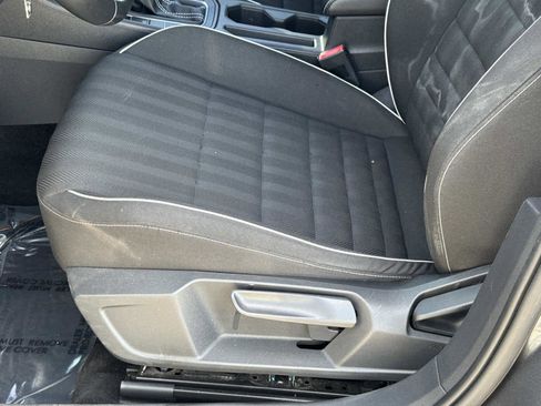 Used 2022 Volkswagen Jetta Sport image 22