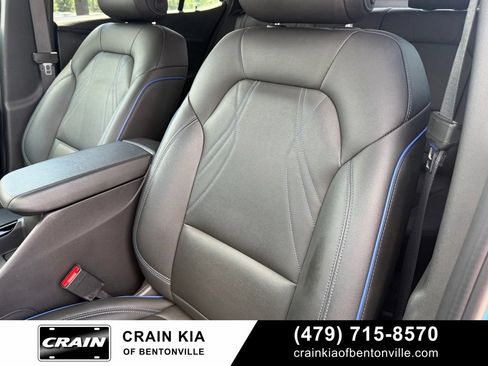 Used 2025 Buick Envista Sport Touring w/ Convenience I Package FWD image 23