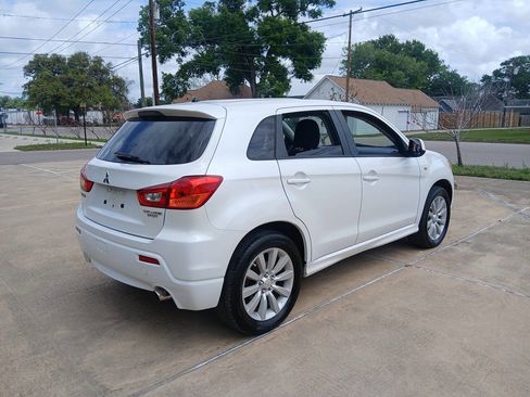 Used 2011 Mitsubishi Outlander Sport SE image 8