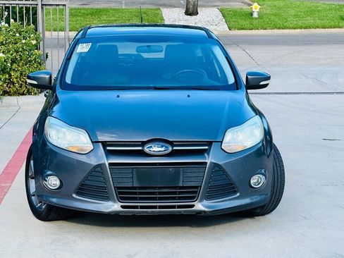 Used 2013 Ford Focus SE FWD image 2