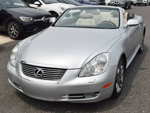 Used 2008 Lexus SC 430 Convertible RWD image 2