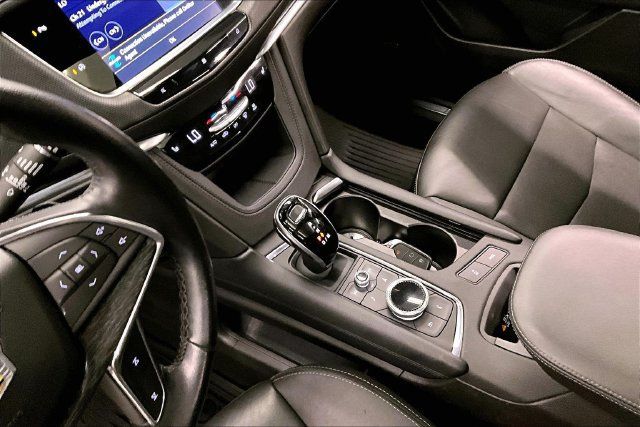 Used 2021 Cadillac XT5 Premium Luxury AWD/4WD image 17