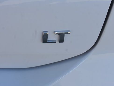 Used 2024 Chevrolet Equinox LT FWD image 8