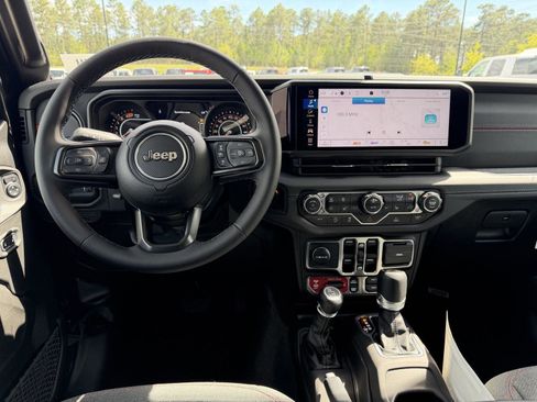New 2026 Jeep Wrangler Unlimited Rubicon AWD/4WD image 8