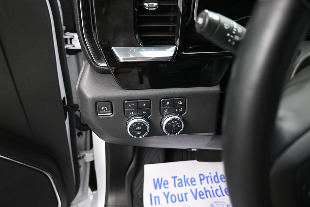 Used 2024 GMC Sierra 1500 Elevation w/ Elevation Premium Package AWD/4WD image 29