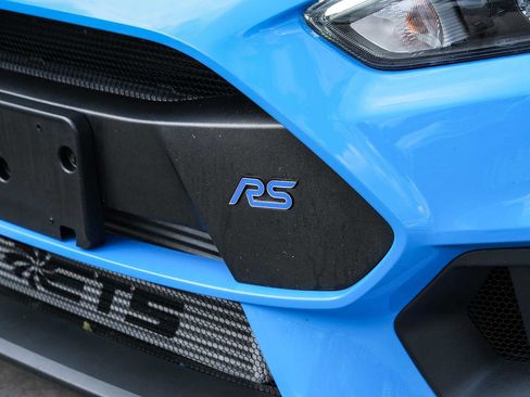 Used 2017 Ford Focus RS AWD/4WD image 3