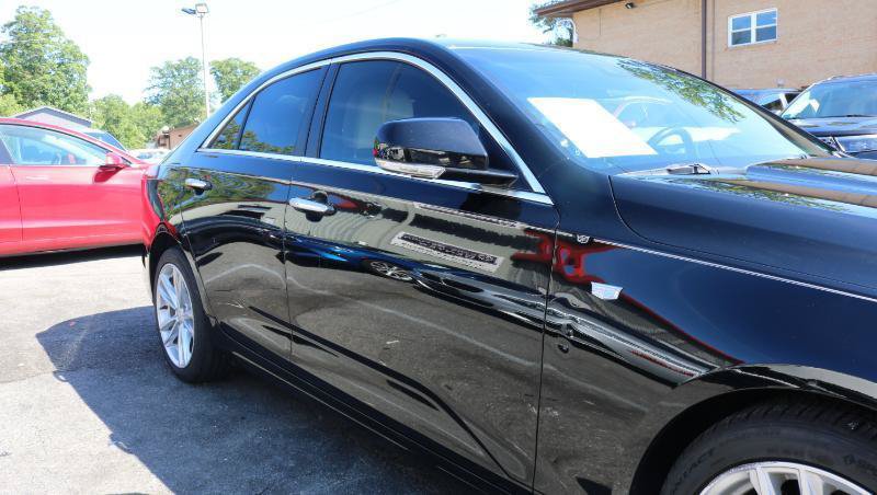 Used 2024 Cadillac CT4 Luxury RWD image 2