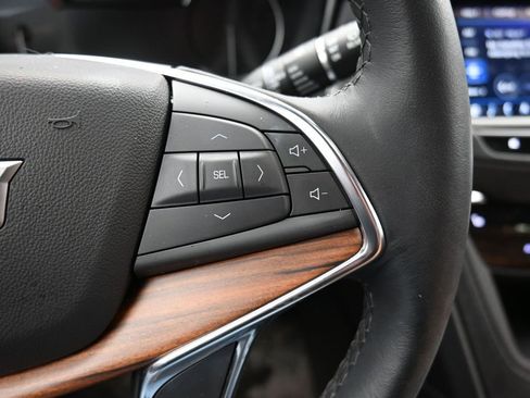 Used 2023 Cadillac XT5 Premium Luxury image 15
