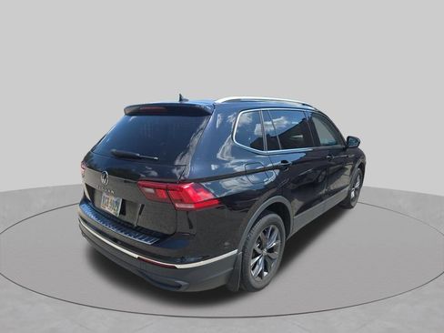 Used 2023 Volkswagen Tiguan SE FWD image 6