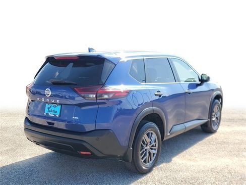 Used 2021 Nissan Rogue S image 4