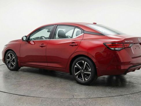 Used 2025 Nissan Sentra SV FWD image 5