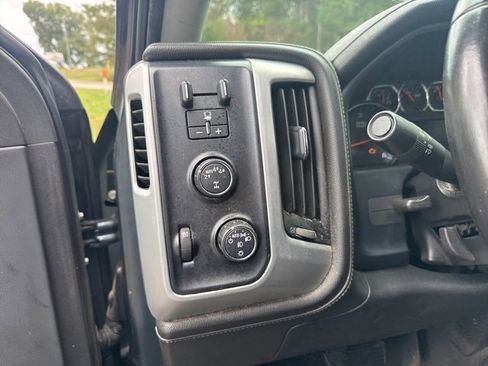 Used 2019 GMC Sierra 1500 SLE w/ SLE Value Package image 32