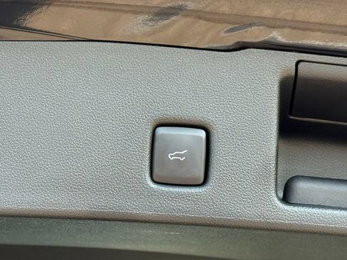 Certified 2024 Ford Escape Active AWD/4WD image 27