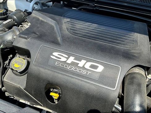 Used 2016 Ford Taurus SHO w/ Equipment Group 401A AWD/4WD image 34